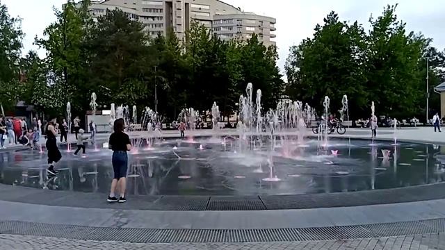 Новосибирск фонтан в центральном парке смотреть онлайн