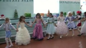 Отпускать Новый Год никуда мы не хотим