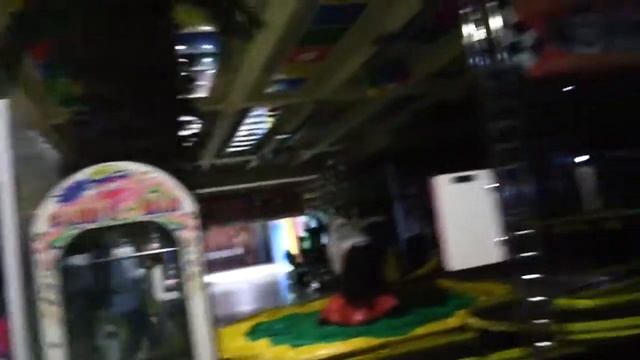 НОЧЬ В ЗАКРЫТОМ АКВАПАРКЕ   24 hours challenge in WATER PARK 1