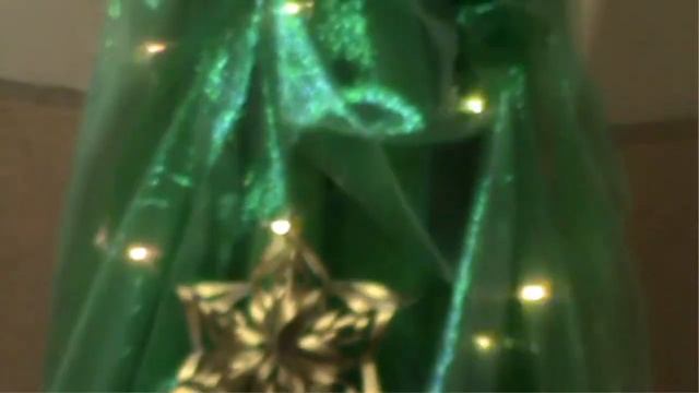 "Happy New Year" - новогодний утренник 2018, мини-сад "Дети ИНДИГО" (часть 2)