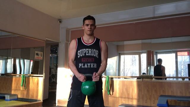 Подъем гири на бицепс смотреть онлайн