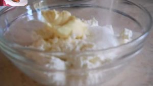 Белковые корзиночки  с творожным кремом и клубникой.