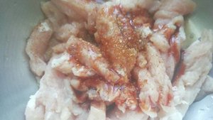 Бефстроганов из свинины с овощами и гранатовым соусом в мультиварке с давлением