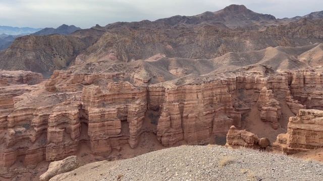 Визитная карточка Казахстана – Чарынский каньон смотреть онлайн