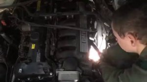 Снятие  впускного коллектора BMW N52B30