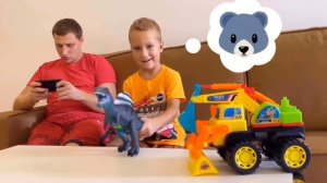 Малыш Грунтенок и Папа устроили дома зоопарк | Сборник историй про зоопарк