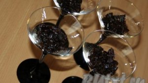 Десерт из чернослива и грецких орехов