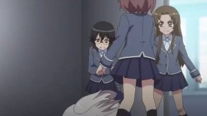 Отомстила  обидчикам в школе.