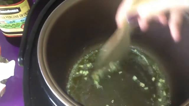 Сочные креветки с базиликом и мятой в подливке. #Креветки в мультиварке Redmond m 150 смотреть онлайн