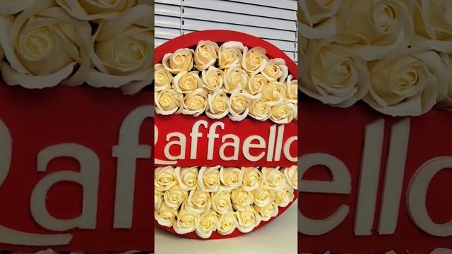 Букет из мыльных роз "raffaello"