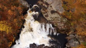 Водопад на реке Лавна, Мурманская область