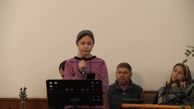 Римма - стихотворение "А где же Бог когда нам больно" 12.11.2023. смотреть онлайн