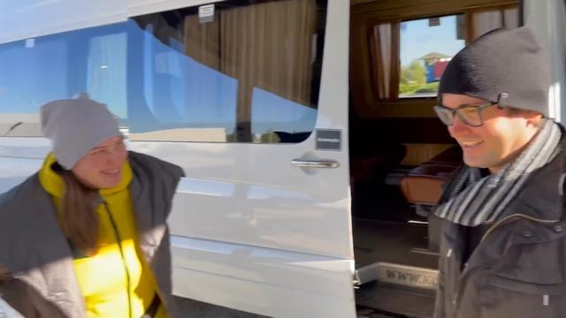 Такие моменты не забываются ! Семья провожает как будто на год поехал ) смотреть онлайн