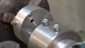 Универсальный вращатель. Установил шаговый двигатель на токарный станок.