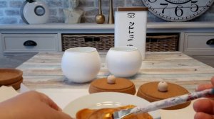 ИЗ ПРОБКОВЫХ  ПОДСТАВОК ИКЕА И СТЕКЛЯННЫХ  ВАЗОЧЕК ПОЛУЧИЛИСЬ НУЖНЫЕ  ВЕЩИ...