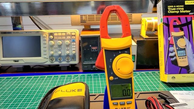 ??FLUKE 337 Clamp Meter ( Remember This One ) смотреть онлайн