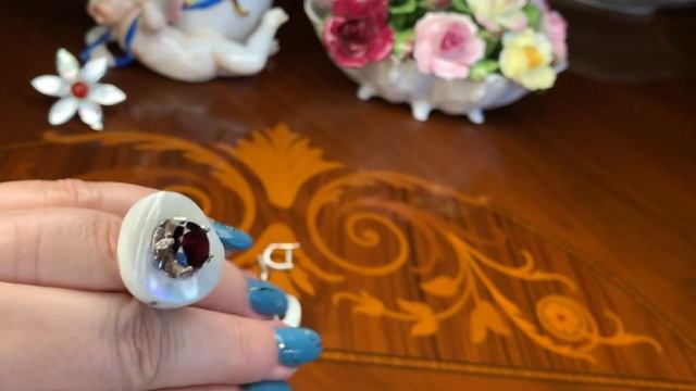 #Серебро. Авторские изделия из перламутра?