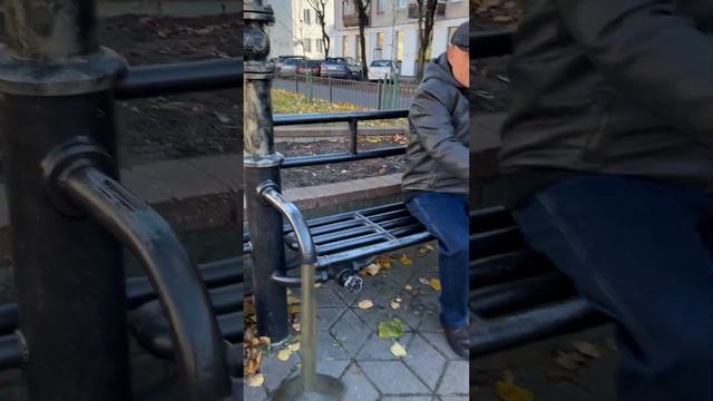 Учись, студент! А то всю жизнь ключи подавать будешь!!! смотреть онлайн