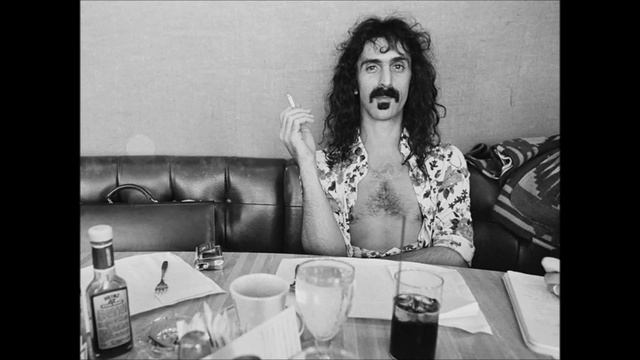 Frank Zappa 1980 03 26 Vancouver (concert) смотреть онлайн