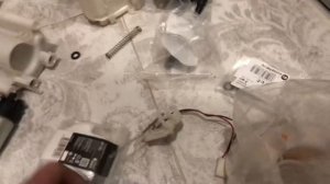 Ревизия и замена фильтров в топливной станции Subaru Outback EZ30