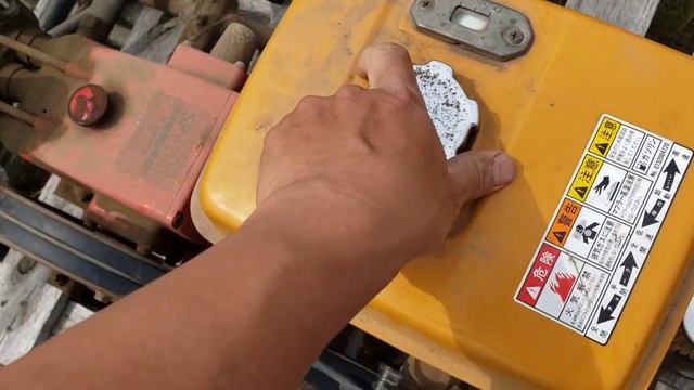 DIY Repair Muna sa Junked na Power Sprayer. Robin Engine.
