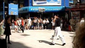 "Калинка - Малинка - Калинка..." - русская народная.