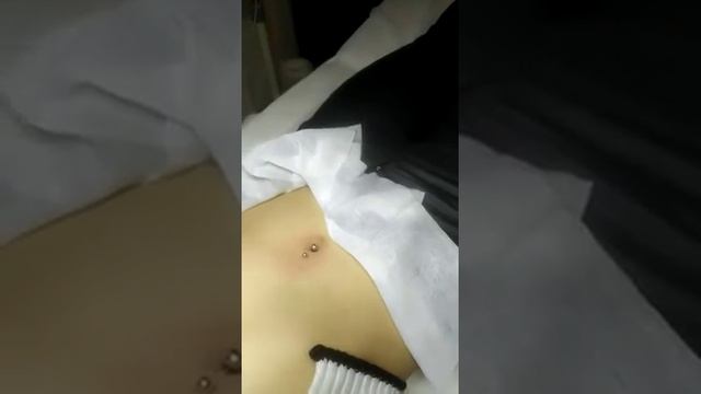 Пирсинг пупка. Ученица. смотреть онлайн