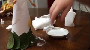 Осенняя поделка. Платье для куклы из осенних листьев.