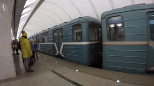 Посадки нет!Перегонка 81-717/714.5М (МВМ) на станции Достоевская#метро#рек #рекомендации #android