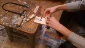 Выпиливание лобзиком из дерева!! Полка из фанеры 3 мм!!