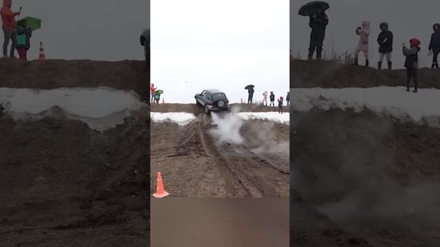 Да как он это делает?? #тойота #toyota #4х4 #бездорожье #offroad #оффроуд #не_тормози #субару