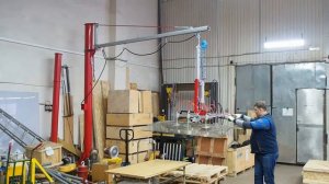 Пневмотический манипулятор с вакуумным захватом