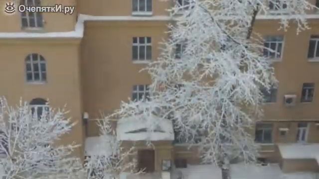 Коммунальщик на крыше без страховки смотреть онлайн