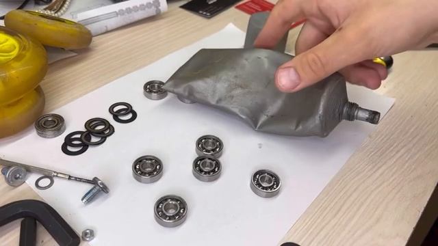Замена подшипников в самокате #ремонт #diy #самокат #дети смотреть онлайн