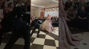 цыганская свадьба зоренкоря лэн кай и пиленкоря вся взаимно с сестрёнкой?️❤️
