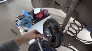 Skoda Rapid с  барабанными тормозами замена заднего ступичного подшипника