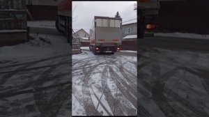 MAN-Mагнит приезжает в магазин(Магнит)
