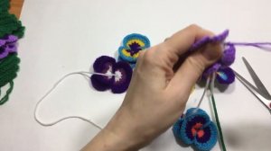 Как вязать Анютины глазки крючком на 8 марта. Часть 1/ How to crochet Pansies on March 8th. Part 1