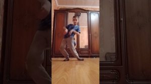 как танцуют танец спикеров но тогда и сейчас