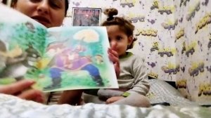 Сидел петух на лавочке