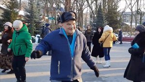 ПУСТЬ ПЛАЧУТ ТЕ КОМУ МЫ НЕ ДОСТАЛИСЬ