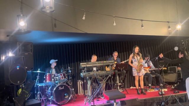 Besame Mucho( Teagan ĐÀO) смотреть онлайн