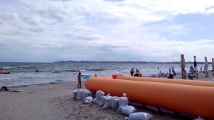 Сооружение пляжной горки в Одессе. Construction of a beach slide in Odessa.