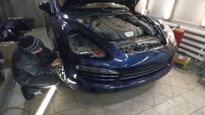 Ремонт Porsche Cayenne, замена и окраска переднего бампера