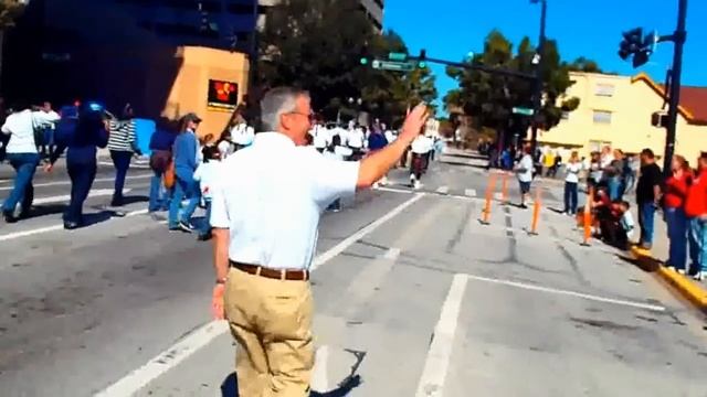 № 1550 АМЕРИКА Встреча с Мэром Орландо - БЕЗ ОХРАНЫ ОБНИМАШКИ 12.11.2012 смотреть онлайн