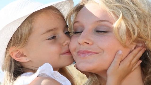 Биологическая мать нашла дочь спустя десятилетия разлуки смотреть онлайн