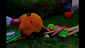 Angry Birds Seasons Plush: Episode 8 - Ham’o’ween