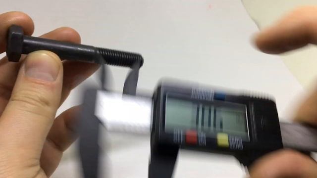 Болт с неполной резьбой M10 x 70 x 1.5 – 10.9 чёрный смотреть онлайн