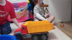 Инфинити надо, бой волчков