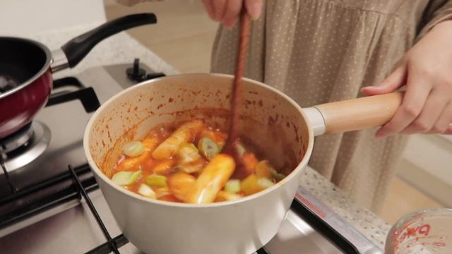sub)와규로 고기 파티한 날, 함박스테이크 만들고 묵은지참치김밥, 꼬막정식, 치즈밥, 라이스페이퍼 김말이, 떡볶이, 이삭토스트